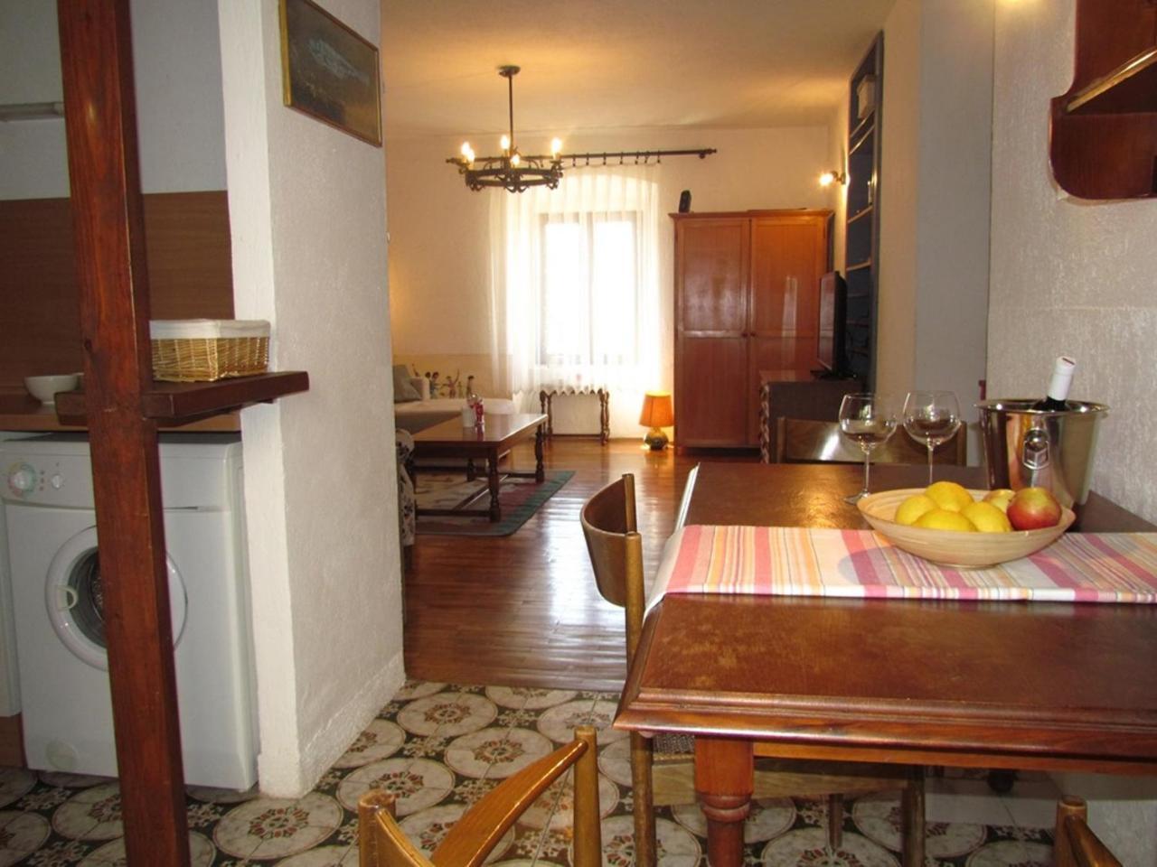 Seafront Apt Riva *